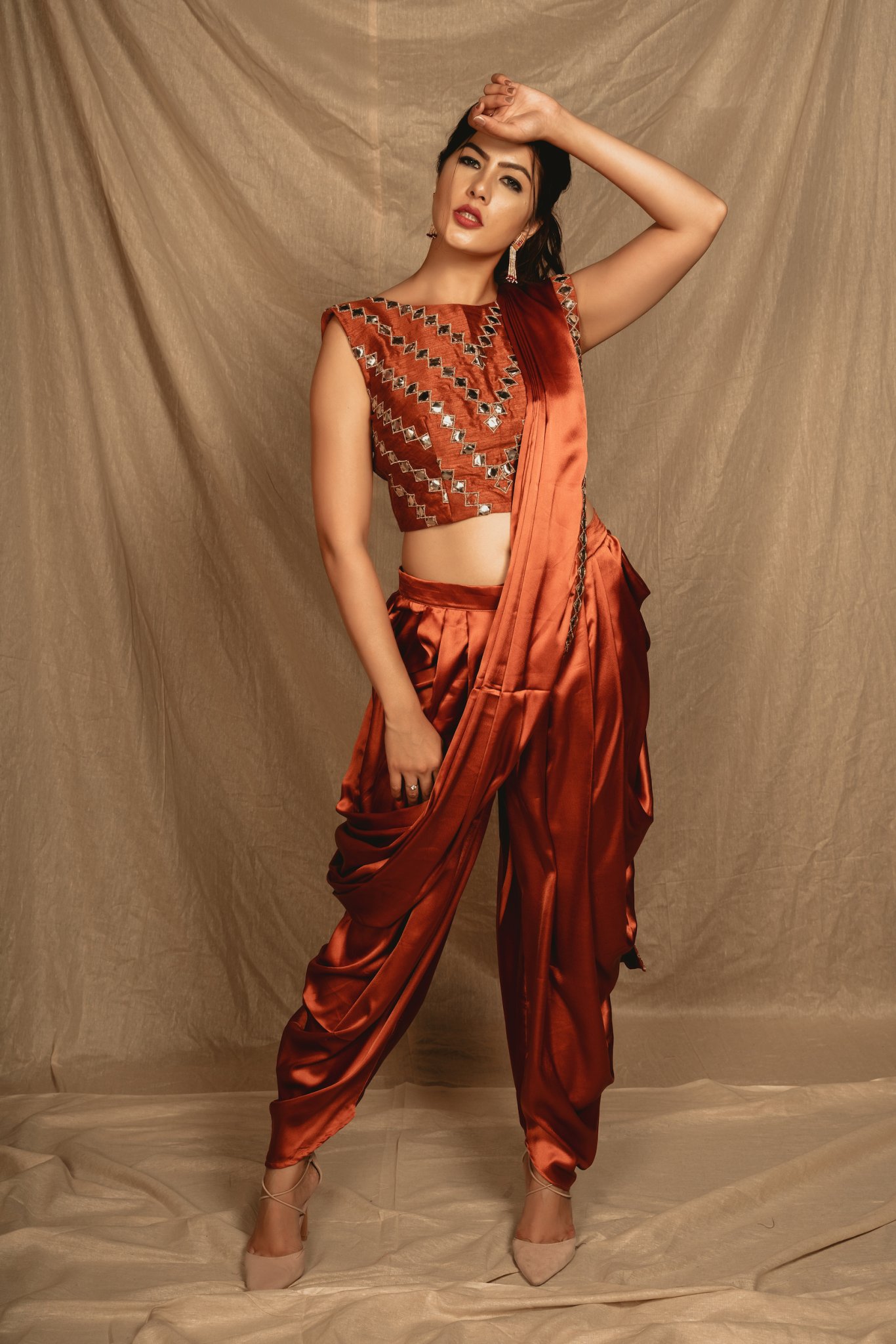 Dhoti sarees